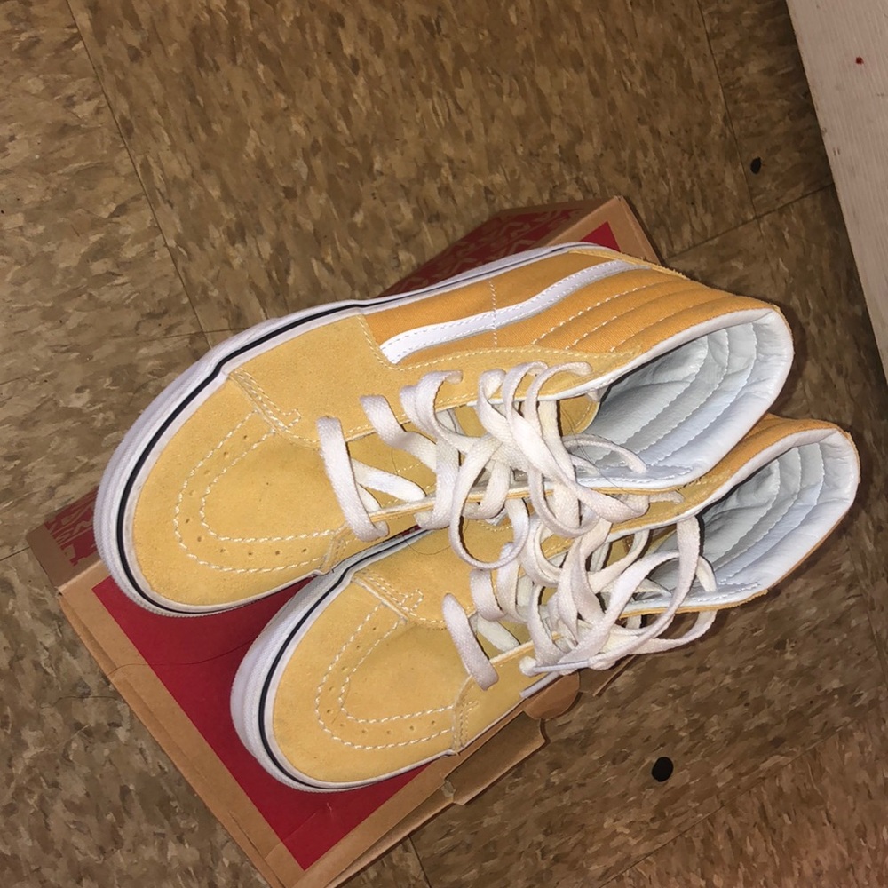 Worn a few times